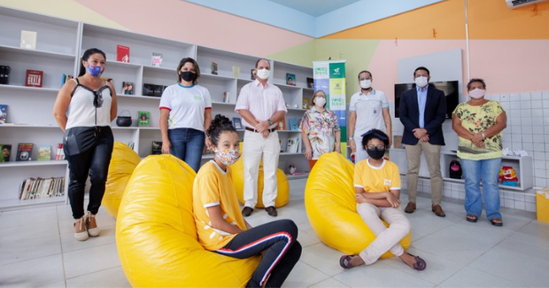 thumbnail de Bibliotecas pensadas por alunos são entregues pelo Projeto Vozes Daqui