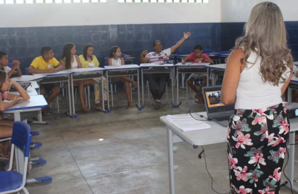 thumbnail de Projeto estimula criação de comitê de alunos em Pernambuco