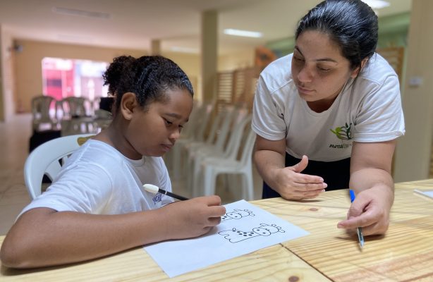 thumbnail de Projeto Além das Enchentes inicia oficinas de desenho e graffiti em Pernambuco