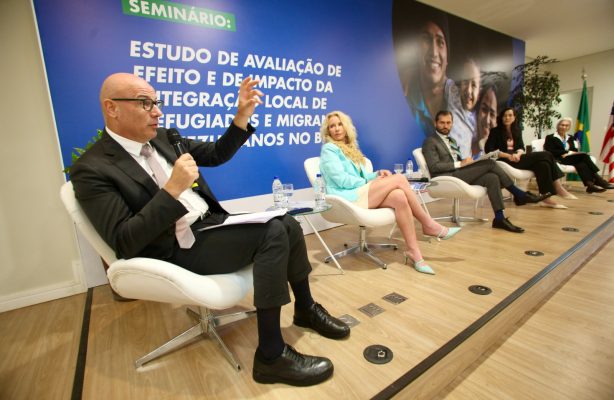 thumbnail de BRASÍLIA: seminário público na sede da CNBB apresenta os efeitos e impacto do projeto Acolhidos por Meio do Trabalho