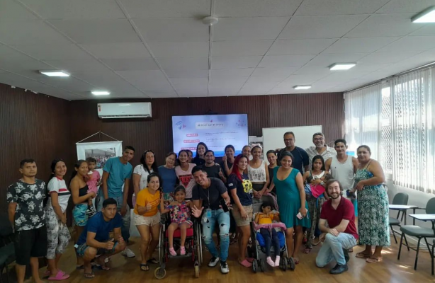thumbnail de Educação financeira é tema de curso de qualificação para venezuelanos acolhidos na Casa Bom Samaritano, em Brasília