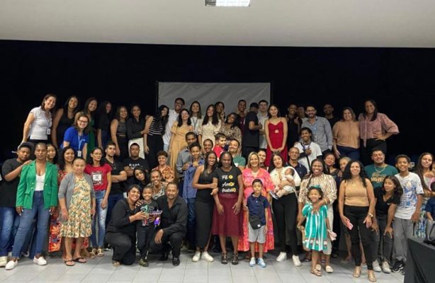 thumbnail de Jovens de Betim concluem curso de Processos Administrativos em parceria com Stellantis e SENAI