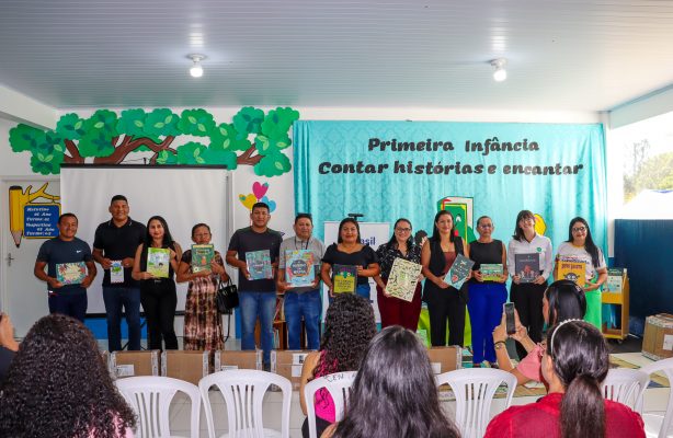 thumbnail de Educação na primeira infância é fortalecida com mediação de leitura e entrega de livros em Pacaraima