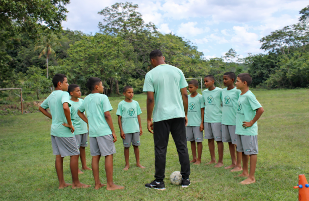 thumbnail de Férias no programa Ciranda Viva ganham movimento com atividades lúdicas de educação física na zona rural de Catu (BA)