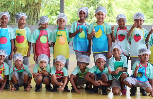 thumbnail de Projeto Ciranda Educativa realiza feira orgânica na zona rural de Catu (BA)