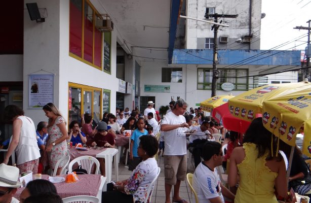 thumbnail de Creche Luigi Giussani realiza feijoada beneficente em Salvador