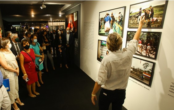 thumbnail de Exposição sobre refugiados venezuelanos terá visita guiada com o fotógrafo Antonello Veneri, aos finais de semana, no CCBB Brasília