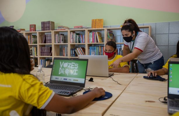 thumbnail de Projeto educacional Vozes Daqui lança plataforma online e inicia nova fase com alunos em Goiana (PE)