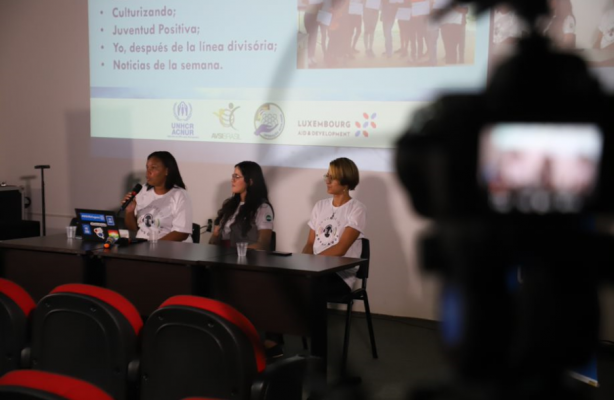 thumbnail de Voluntários da rádio comunitária “La Voz de los Refugiados” participaram como palestrantes no curso de jornalismo humanitário