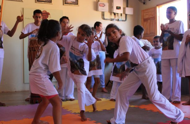 thumbnail de Piauí: Aulas de capoeira para comunidade Sumidouro contribuem para preservação da arte cultural