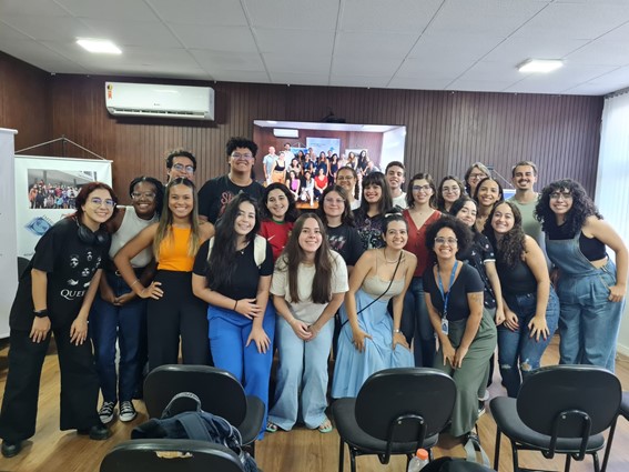 thumbnail de Brasília: Trabalhadores voluntários reforçam o desenvolvimento de atividades sociais na Casa Bom Samaritano