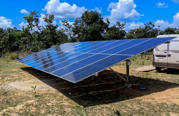 thumbnail de Energia solar garante água e sustentabilidade para a Comunidade Buriti Grosso, em Arinos (MG)