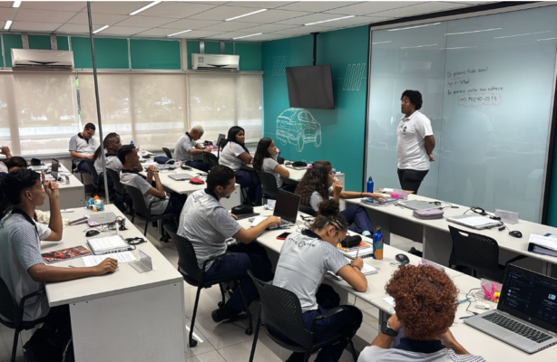 thumbnail de Rodas de Conversa ajudam jovens do Formare a construir caminhos para o futuro